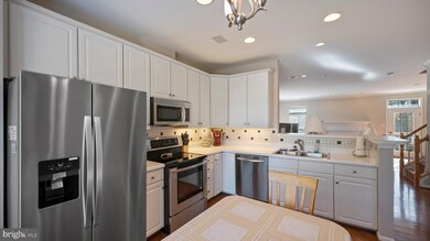 13108 Shamrock Glen Dr, Germantown, MD 20874 - photo 5