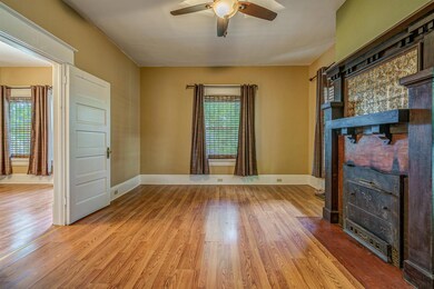 13-1311 Chapman Ave NW 013