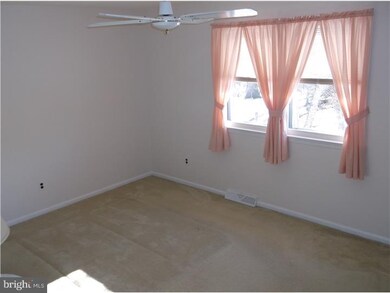 128 N Hunter Forge Rd, Newark, DE 19713 - photo 7