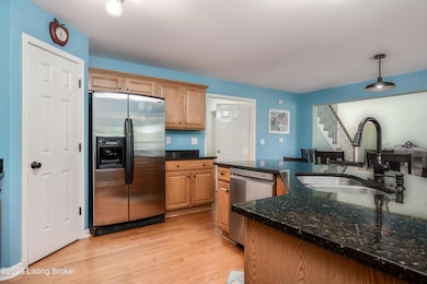 6038 Pebble Creek Dr, Floyds Knobs, IN 47119 - photo 5