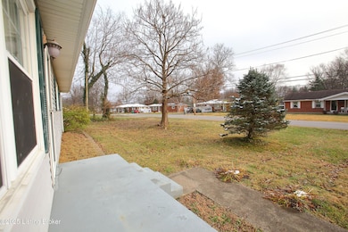 1105 Clay Ave, Louisville, KY 40219 - photo 6