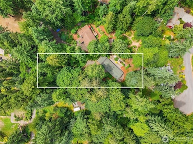 9820 NE Beach Crest Dr, Bainbridge Island, WA 98110 - photo 4