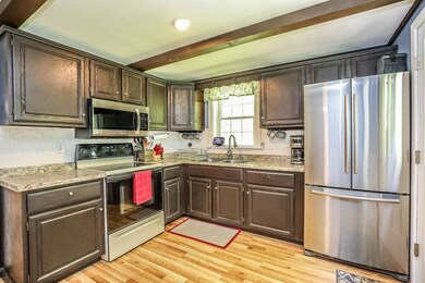 8 Colby Rd, Kingston, NH 03848 - photo 6