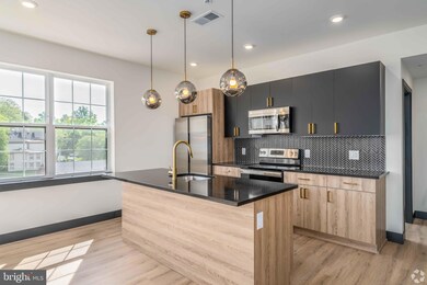 140 Church St unit C11, Phoenixville, PA 19460 - photo 2