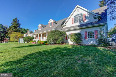 602 S 4th St, Perkasie, PA 18944 - photo 5