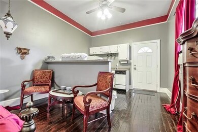 Furnished Studio apartment - Living area.