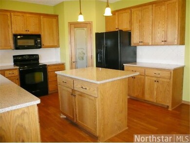 Quartz counter tops, ceramic backsplash.  Center I