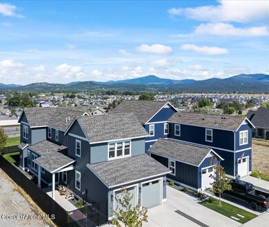 04-Aerial front of home