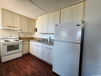 Pensacola Gardens unit 201, Honolulu, HI 96822 - photo 6