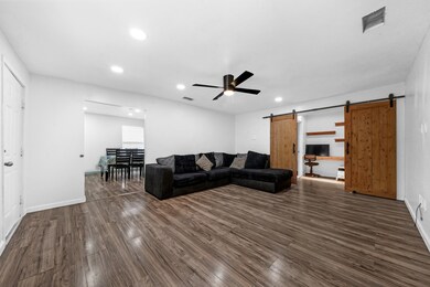 2474 Cliffdale St, Houston, TX 77091 - photo 4