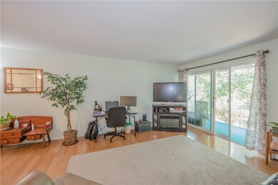 347 Main Rd unit 203, Tiverton, RI 02878 - photo 7