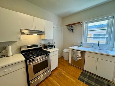 176 Naples Rd unit 7, Brookline, MA 02446 - photo 4