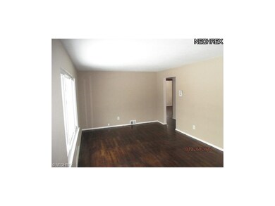 375 Gayle Dr, Sheffield Lake, OH 44054 - photo 6