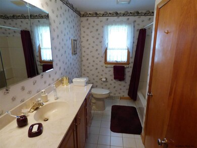 12 Benedict St, Castleton On Hudson, NY 12033 - photo 6