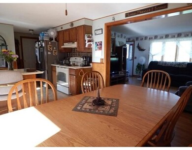 15 Oaklawn Ave, Orange, MA 01364 - photo 4