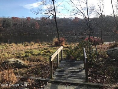 458 Lakeside Dr, East Stroudsburg, PA 18301 - photo 3