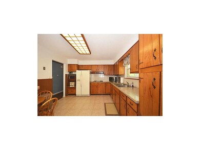 Huge Eat-in Kitchen!