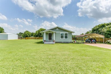 804 Barry Ln, Cleburne, TX 76031 - photo 2