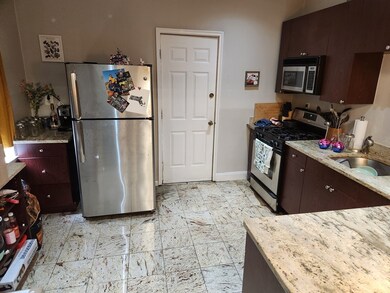 47 Park Vale unit 2, Brookline, MA 02446 - photo 2