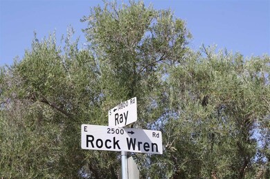 Intersection/cross streets