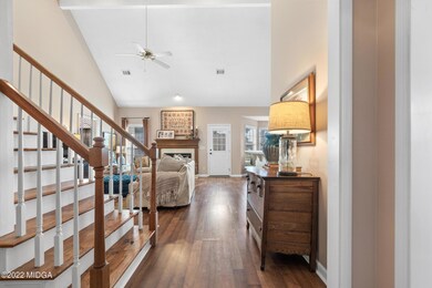 116 Stonefield Dr-06730