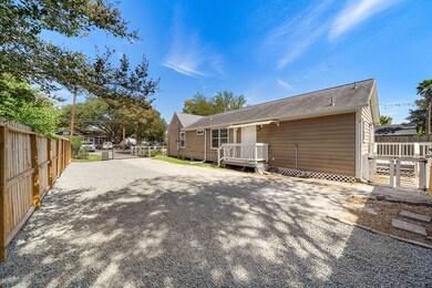 1327 Idylwild St unit A, Houston, TX 77009 - photo 4