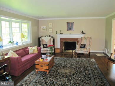 3901 Roberts Ln, Arlington, VA 22207 - photo 3