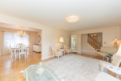 2 Middle Rd, Troy, NY 12180 - photo 5