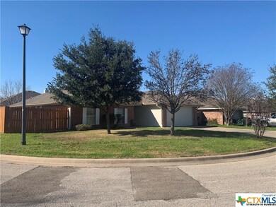 2408 Upland Bend Dr, Temple, TX 76502 - photo 2