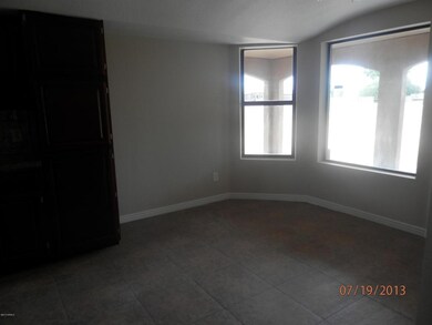 5 Dining Area