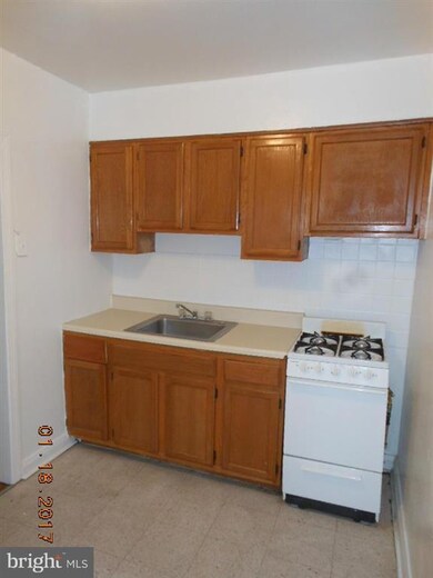 6131 Macbeth Dr unit 2ND FLOOR, Baltimore, MD 21239 - photo 6