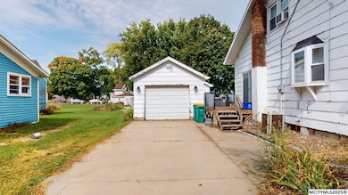 308 2nd St SE, Nora Springs, IA 50458 - photo 2