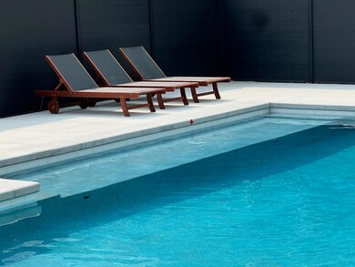 Pool 6