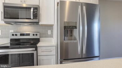 2277 Anvil Ln, Temple Hills, MD 20748 - photo 3