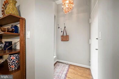 1812 Wyoming Ave NW unit 304, Washington, DC 20009 - photo 4