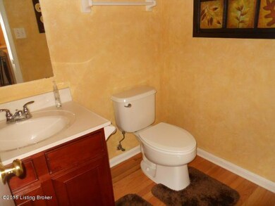 9006 Teak Dr, Louisville, KY 40228 - photo 6