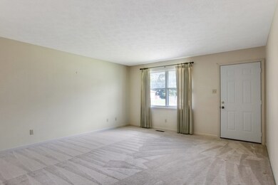 307 Pineridge Dr, Hopkinsville, KY 42240 - photo 3