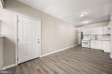 2030 S Cecil St unit 1, Philadelphia, PA 19143 - photo 3
