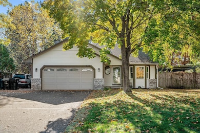 3-web-or-mls-4134 145th Ln-3.jpg