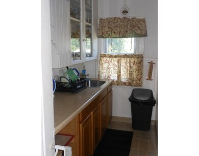 95 Crapo St, Bridgewater, MA 02324 - photo 5