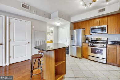 Clarendon 1021 unit 416, Arlington, VA 22201 - photo 4
