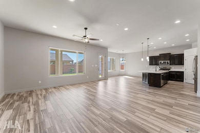 8177 E 35th Place, Yuma, AZ 85365 - photo 4