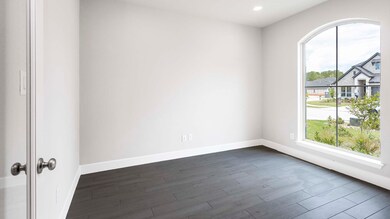 15831 Bird of Paradise Dr, Conroe, TX 77302 - photo 6