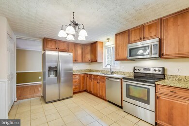 8769 Cold Plain Ct, Springfield, VA 22153 - photo 2