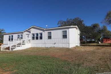 655 County Road 303, Jourdanton, TX 78026 - photo 4
