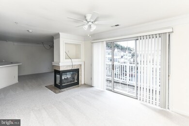 46934 Courtyard Square unit 301, Sterling, VA 20164 - photo 5