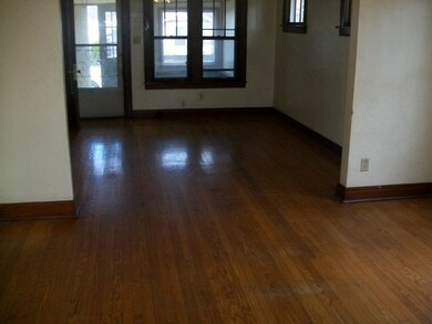 314 Wisconsin Ave, Waukegan, IL 60085 - photo 6