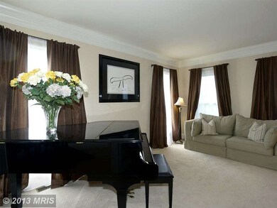 11532 Jamestown Ct, Laurel, MD 20723 - photo 4