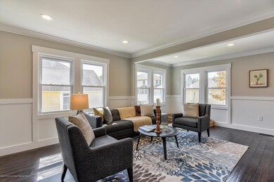 10-Living Room