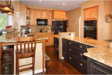 9 Buckhill Rd, Northborough, MA 01532 - photo 4